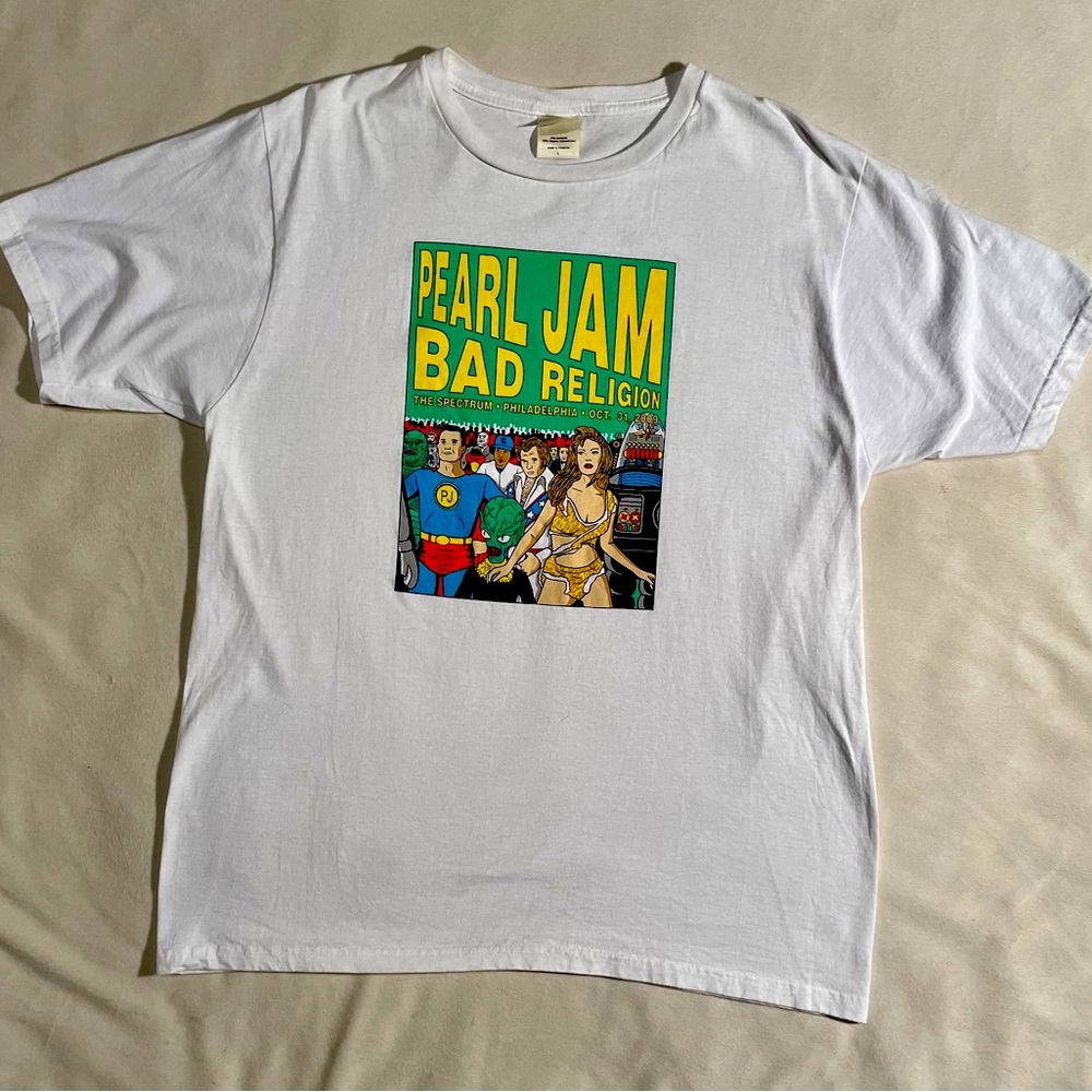 Pearl Jam 2009 Philadelphia Halloween T-shirt